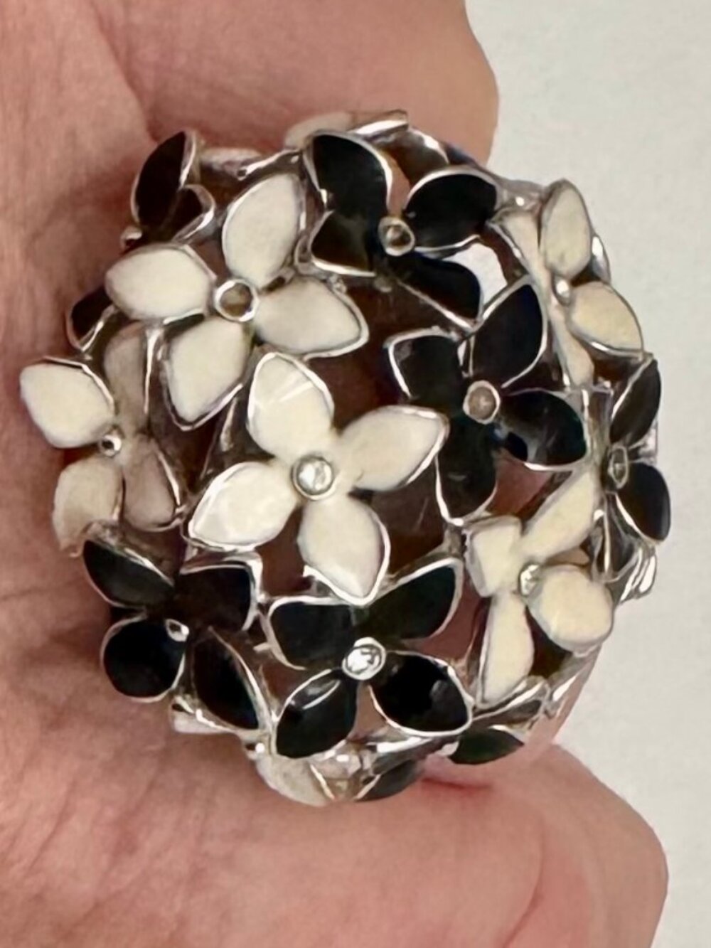 Black & Ivory Enamel Floral Statement Ring Silver Tone Never Worn